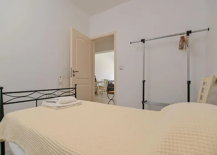 Daire Calma Naxos City